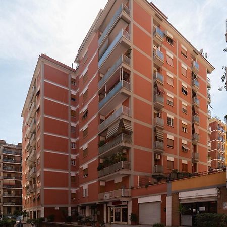 Joivy Delightful 3-Bed Flat With Balcony Apartamento Roma Exterior foto