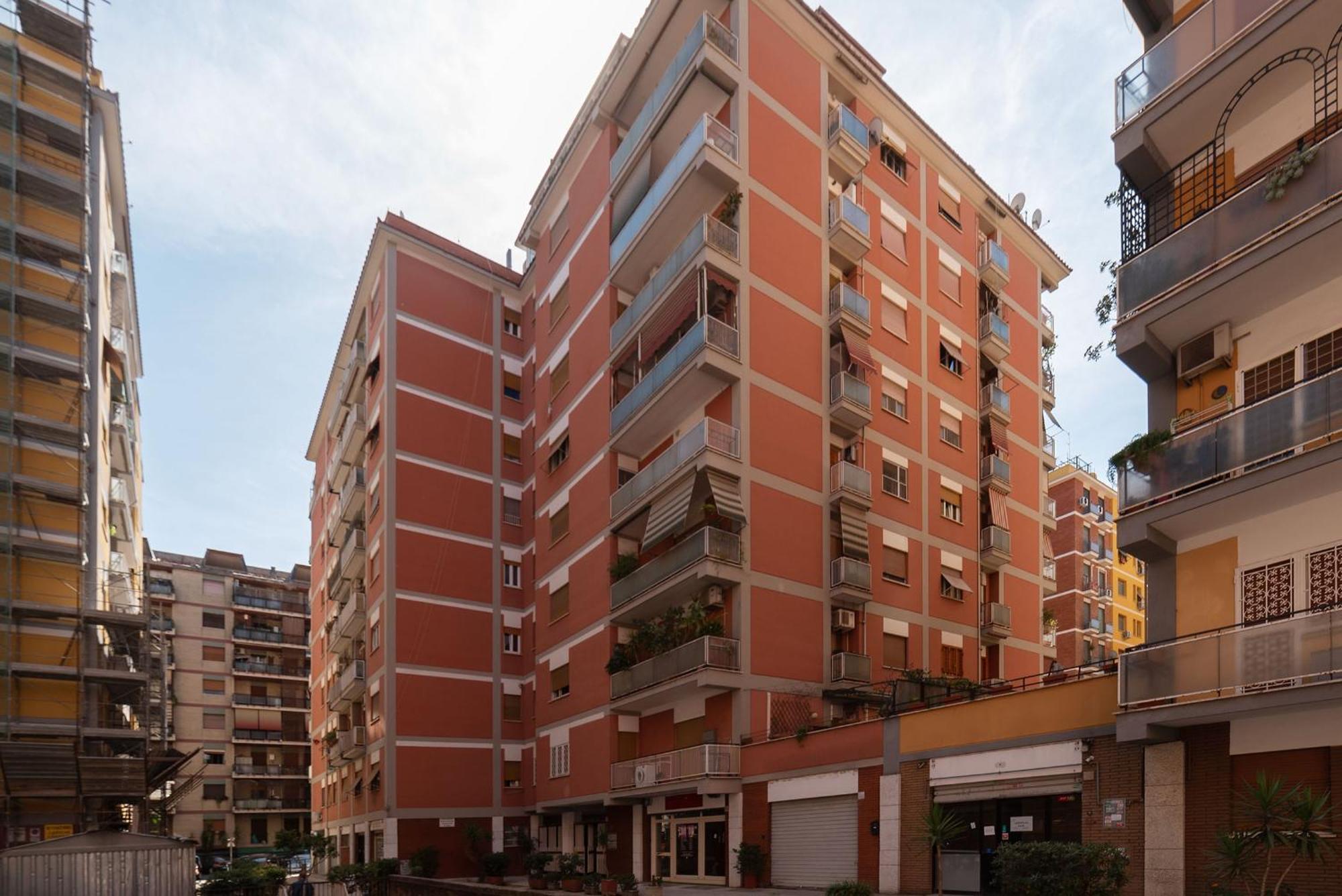 Joivy Delightful 3-Bed Flat With Balcony Apartamento Roma Exterior foto